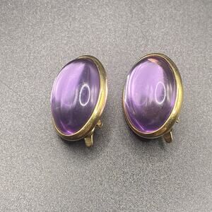 Vintage Trifari Purple Lucite Cabachon Earrings Clip On Signed Gold Tone